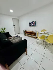 Apartment near shopping mall • Air conditioning + garage, comfort for 5 guests - Image 2