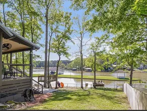 Just Lake Home - Image 3