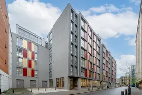 Modern 1BR Downtown Stay - Image 3