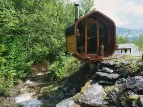 Spa Villa - Sauna, Hot Tub & Private Waterfall - Image 4