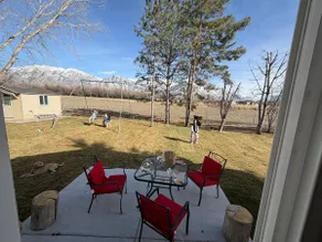 New house & furniture, calm neighborhood &Spacious - Image 2