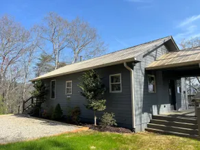 Mountaintop Memories Cottage - Image 4