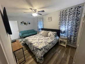 The Little Crestview Cottage - Image 4