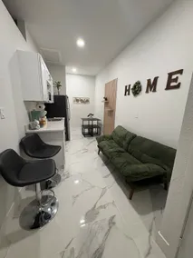 *Mi casita *Modern Private Suite. GreatLocation - Image 3