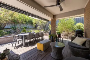 Stockton Hideaway | 3 Bedrooms | Hot tub - Image 2