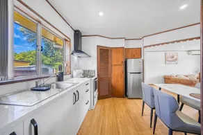 warmth and the spacious 2 double bedroom - Image 3