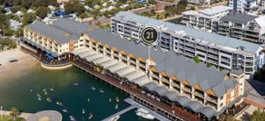 Absolutely Water View Apartment - Image 4