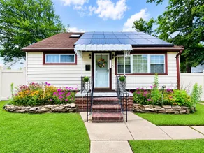 The Charming Cozy 4BR, 2BA Getaway in Glen Burnie, Sleeps 9 - Image 5