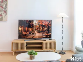 KozyGuru | Box Hill | Elegant City Hideaway - Image 3