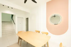 Top F10or Lovely Seaview Swimming Pool Gym Condo - Image 5