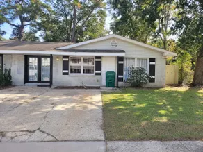 spacious 3 bedroom house - Image 2