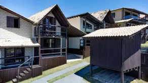 Vikings Village Downtown Praia do Rosa - Chalet 4 - Image 2