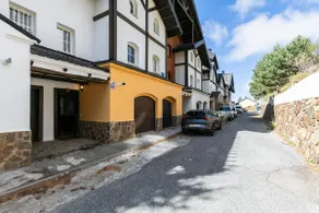 Amazing 4-bedroom villa with views of the Sierra Nevada - Image 2