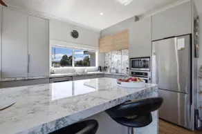 In CBD! 3bed! LOTR Cinema Experience! All Perks! - Image 5