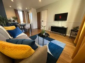 Elegant Apartment • 20 min Disney Paris • Parking - Image 2