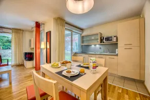 The Divine • T2 with terrace, close to lake & Switzerland - Image 4