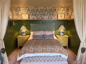 The Little Pear - Image 2