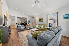 The 747 Oasis • Modern Comfort in New Braunfels - Image 4