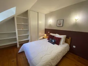 Family home in the heart of the village - Image 5