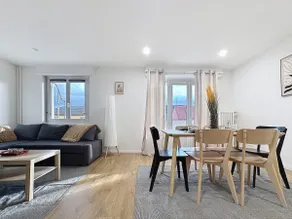 Beautiful cozy and bright apartment, with balcony - Image 3