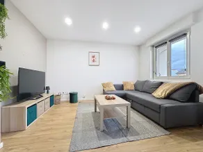 Beautiful cozy and bright apartment, with balcony - Image 2