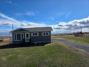 Max's house! - Image 2