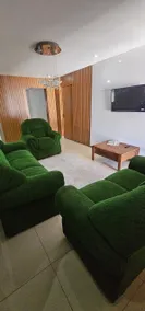House with Pool for Family Near Shopping Malls - Image 2