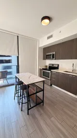 Downtown Luxe Studio - Image 3