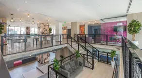 Downtown Luxe Studio - Image 5