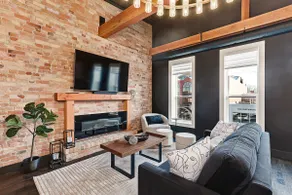 1BR King Suite Overlooking Downtown Collingwood - Image 3