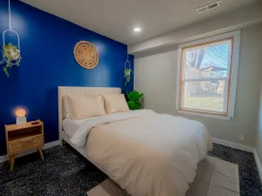 Newly Remodeled Apt + W/D | Mins to Arrowhead - Image 3