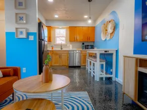Newly Remodeled Apt + W/D | Mins to Arrowhead - Image 2