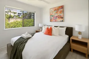 Bright & Cozy 2BR Ocean View w/ Parking - Image 4