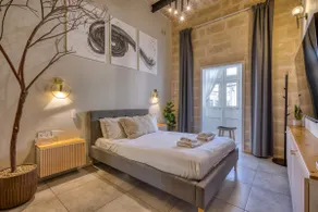 Stunning 3BR Townhouse with Private Rooftop by SF Homes - Image 3
