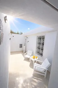 Casa Blanca | Ground floor, Terrace, Indoor parking - Image 2