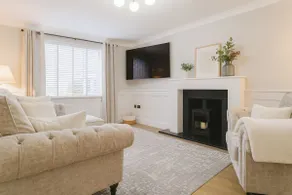 Bright and Spacious Blackwood Home 4 Bedroom Sleeps 8 - Image 4