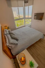 Oceanfront Top View Studio & Rooftop Pool - Image 4