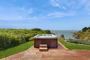 Luxe Remodeled Oceanfront Home on the Bluff - Image 3