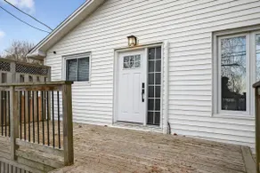 Guest Favourite 3BR Home | Walk Downtown | Parking - Image 3