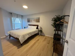 Downtown Riverside Modern Stay w/free parking - Image 2