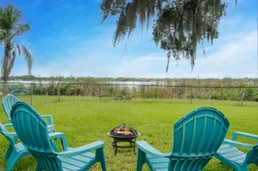 Lakeside Haven with Jacuzzi and Games - Image 3
