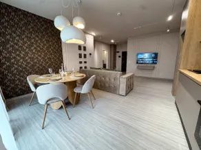 Airport dream - Modern, Free Parking, Kingsize be - Image 5
