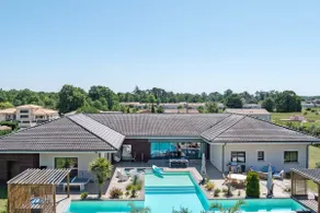 Splendida villa totalmente attrezzata con sauna, barbecue e idromassaggio | Vista sul giardino | Adatta per il telelavoro - Image 2
