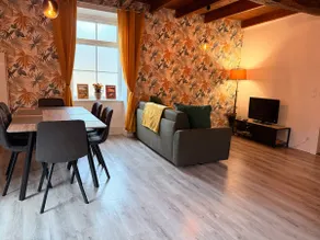 Charming renovated stone cottage in historic village - Image 3