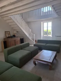 Country house in Lys - Image 2