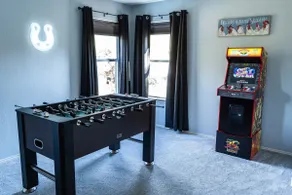 Heated Pool, Hot Tub & Game Room Sleeps 12 - Image 4