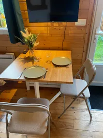 Cozy chalet, garden, self check-in, parking - Image 5