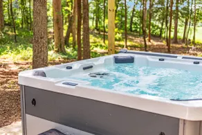 Charming Madison Cabin. Hot Tub, Fire pit & WiFi - Image 2