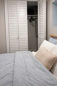 Modern 1BR Suite•Private Entrance•WFH Desk•Laundry - Image 3