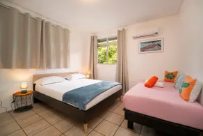 Fare Ra'inearii - Intimate beach nearby - Image 4